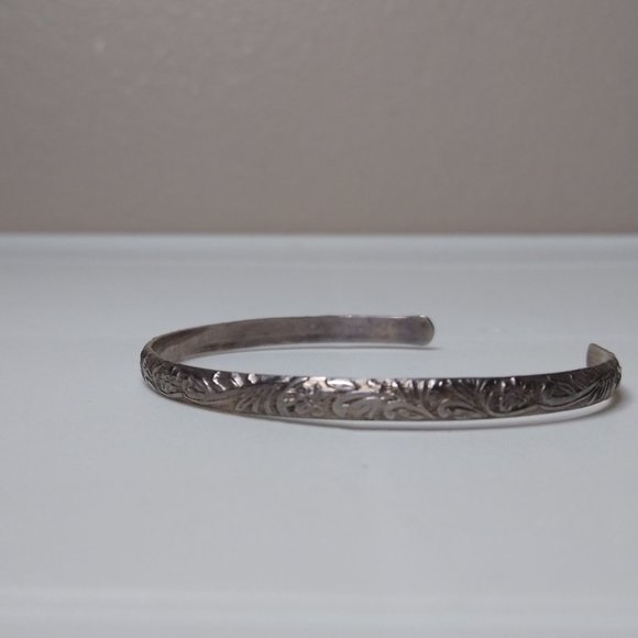 Vintage Small Sterling Decorative Open Bangle - Picture 7 of 14